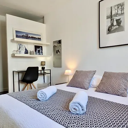 La Maison Blanche 5*, Piscine & Vue Cite Medievale 别墅